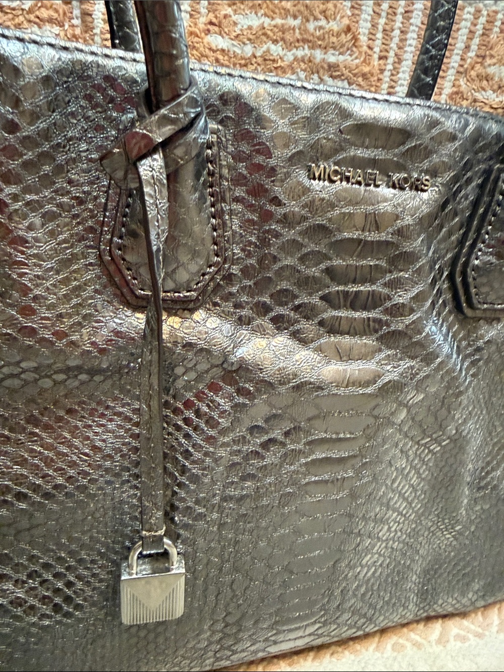 Michael Kors Mercer Medium Metallic Snake-Embossed-Leather Crossbody Bag Silver - Picture 6 of 6